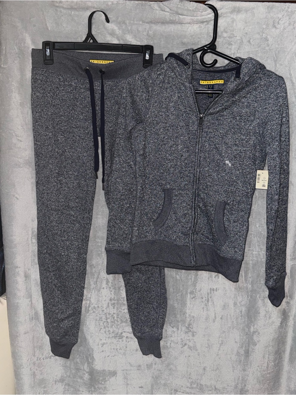 Prince & Fox Heathered Navy Zip Hoodie